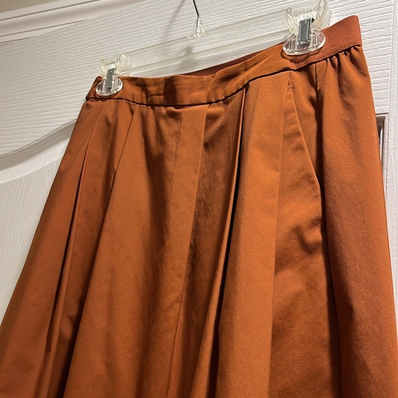 Uniqlo Aline Skirt - Picture 4 of 5
